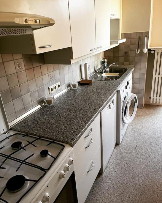Wunderschoene 3-Zimmer Wohnung Fuer 6 Personen BRE Dış mekan fotoğraf